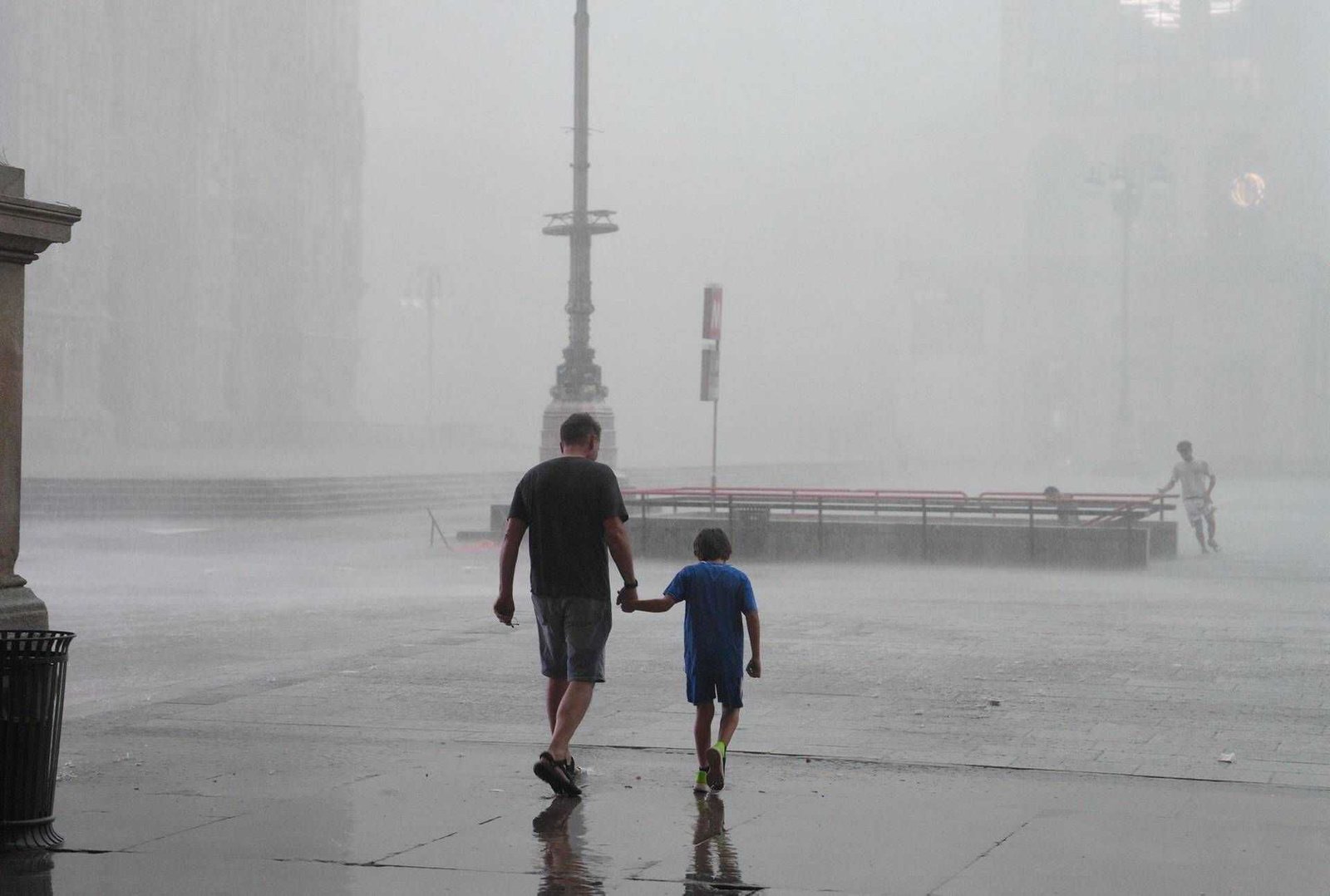 Nubifragi e vento, Lombardia al livello massimo di rischio meteo